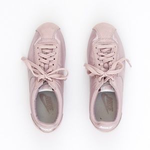 A Pair of Pinkish Purple Nike Cortez in a Size 6!!
